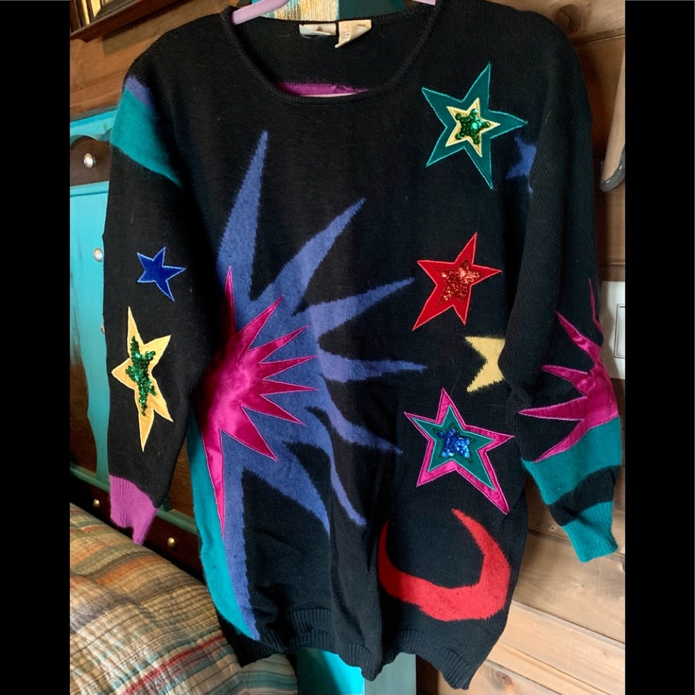 Gorgeous Ladies Sweater, size Small